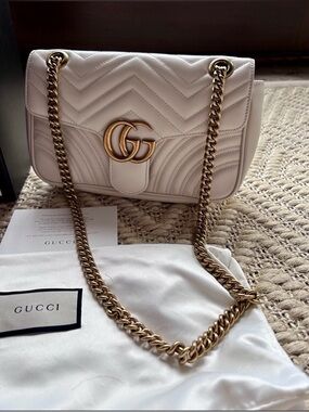 Small white gucci marmont shoulder bag